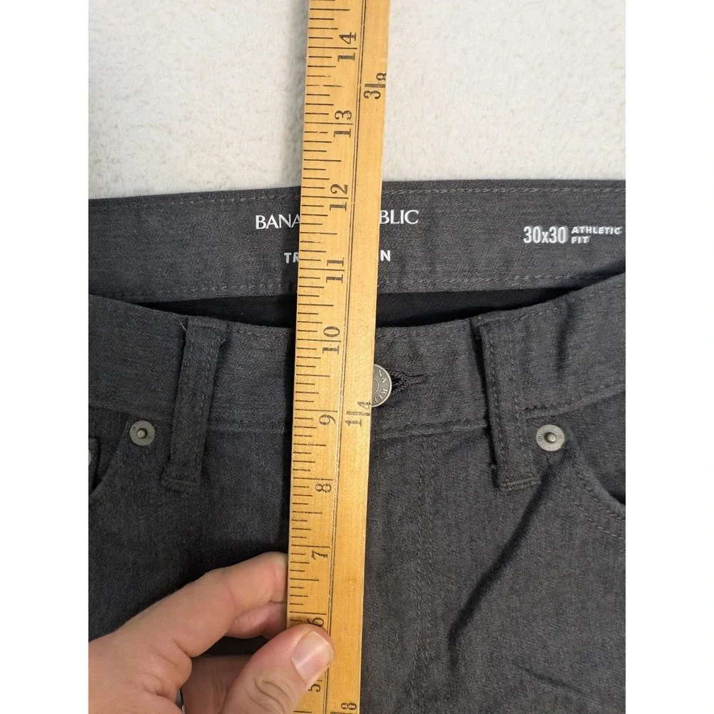 Banana Republic Travel Jeans Mens 30x30 Gray Athletic Fit Stretch 5 Pocket Pants